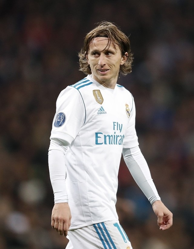 曼联球迷热议：“水货”原来并不弱，是阿莫林妨碍了他爆发